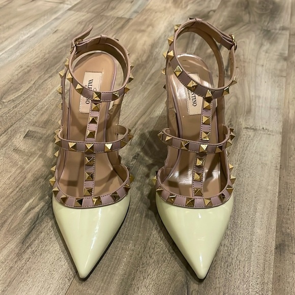 NWT VALENTINO GARAVANI PATENT ROCKSTUD CAGED PUMP 100MM - Picture 2 of 10